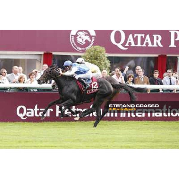 F.Prat with Indonesienne wins the Total Prix Marcel Boussac Paris,Longchamp racecourse,6th oct.2013 ph.Stefano Grasso