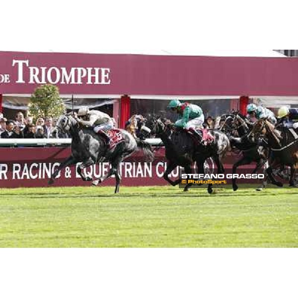 Christophe Soumillon with Dalkala wins the Prix de l\'Opera Longines Paris,Longchamp racecourse,6th oct.2013 ph.Stefano Grasso