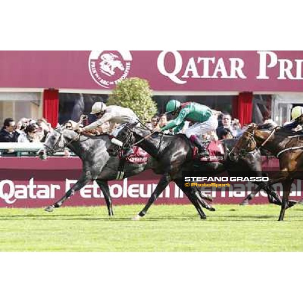 Christophe Soumillon with Dalkala wins the Prix de l\'Opera Longines Paris,Longchamp racecourse,6th oct.2013 ph.Stefano Grasso