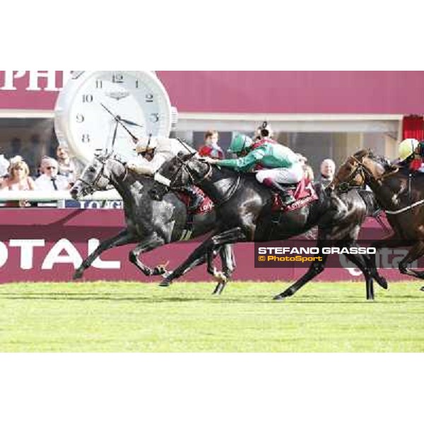 Christophe Soumillon with Dalkala wins the Prix de l\'Opera Longines Paris,Longchamp racecourse,6th oct.2013 ph.Stefano Grasso