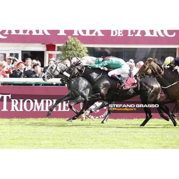 Christophe Soumillon with Dalkala wins the Prix de l\'Opera Longines Paris,Longchamp racecourse,6th oct.2013 ph.Stefano Grasso