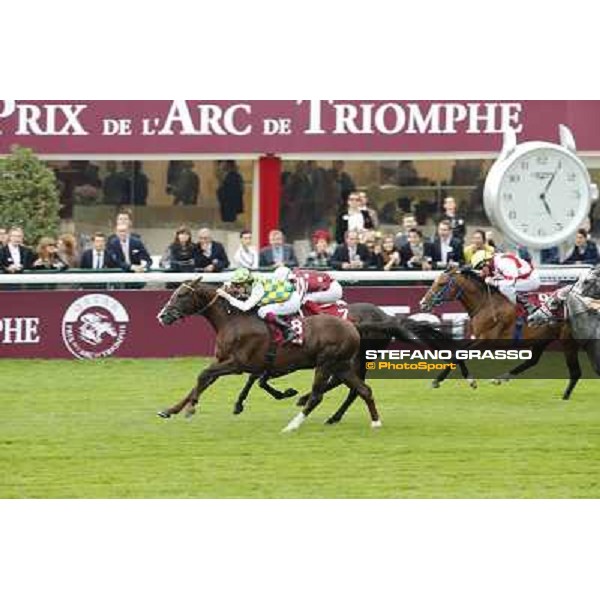 Christophe Soumillon with Mushrae wins the Qatar Arabian World Cup Paris,Longchamp racecourse,6th oct.2013 ph.Stefano Grasso