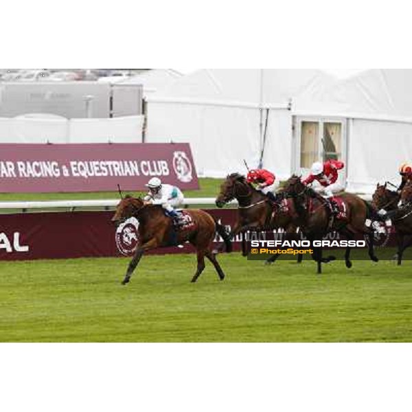 Thierry Jarnet with Moonlight Cloud wins the Qatar Prix de la Foret Paris,Longchamp racecourse,6th oct.2013 ph.Stefano Grasso