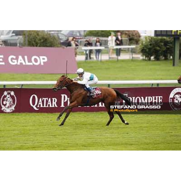 Thierry Jarnet with Moonlight Cloud wins the Qatar Prix de la Foret Paris,Longchamp racecourse,6th oct.2013 ph.Stefano Grasso