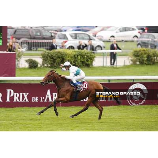 Thierry Jarnet with Moonlight Cloud wins the Qatar Prix de la Foret Paris,Longchamp racecourse,6th oct.2013 ph.Stefano Grasso