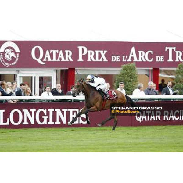 Eduardo Pedroza with Altano wins the Qatar Prix du Cadran Paris,Longchamp racecourse,6th oct.2013 ph.Stefano Grasso
