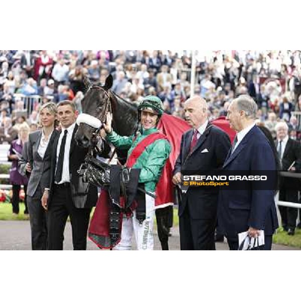 Price giving ceremony for Dalkala and her winning connection Paris,Longchamp racecourse,6th oct,2013 ph.Stefano Grasso