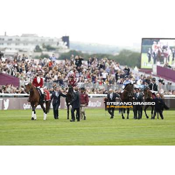 The Parade of the Qatar Prix de l\'Arc de Triomphe Paris,Longchamp racecourse,6th oct,2013 ph.Stefano Grasso
