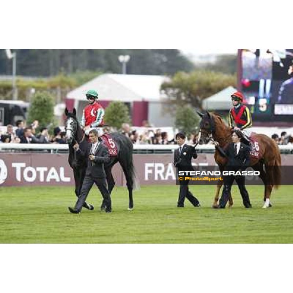 The Parade of the Qatar Prix de l\'Arc de Triomphe - Meandre and Orfevre Paris,Longchamp racecourse,6th oct,2013 ph.Stefano Grasso