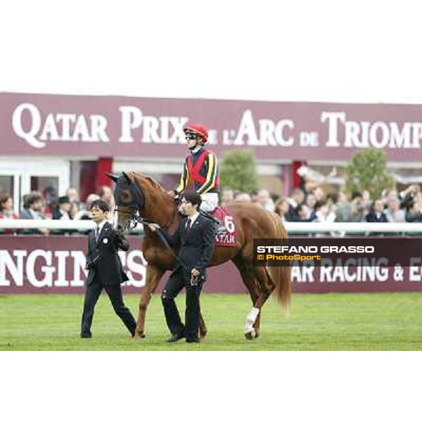 The Parade of the Qatar Prix de l\'Arc de Triomphe - Orfevre Paris,Longchamp racecourse,6th oct,2013 ph.Stefano Grasso