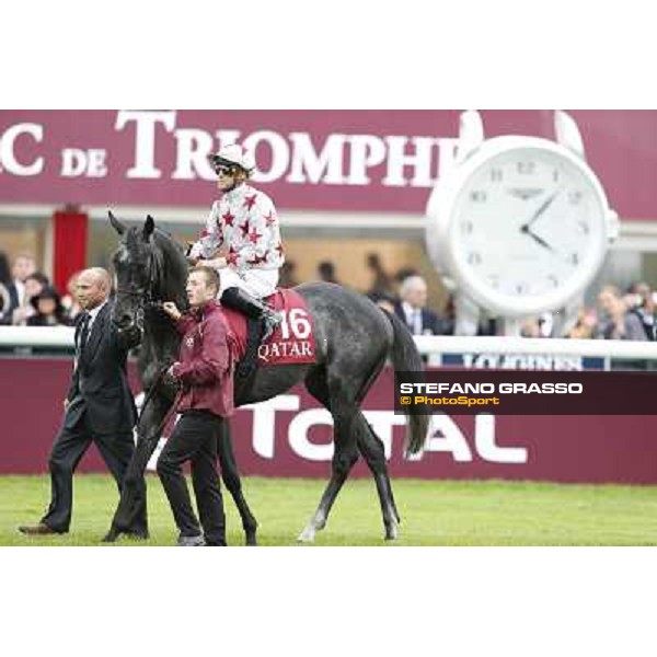 The Parade of the Qatar Prix de l\'Arc de Triomphe Paris,Longchamp racecourse,6th oct,2013 ph.Stefano Grasso
