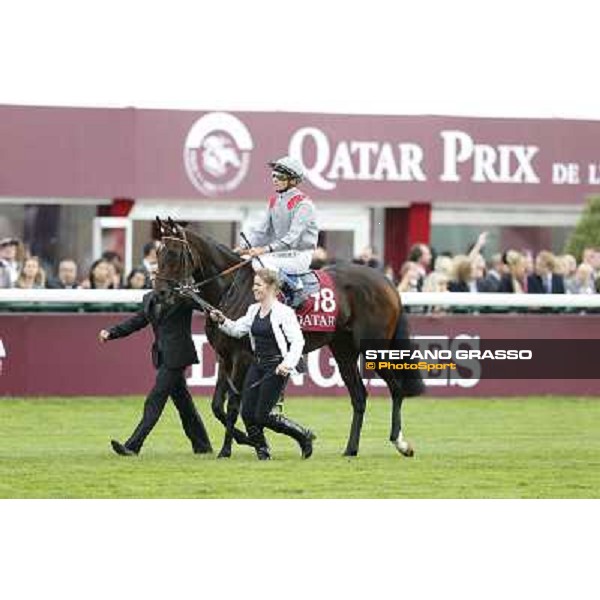 The Parade of the Qatar Prix de l\'Arc de Triomphe - Thierry Jarnet and Treve Paris,Longchamp racecourse,6th oct,2013 ph.Stefano Grasso