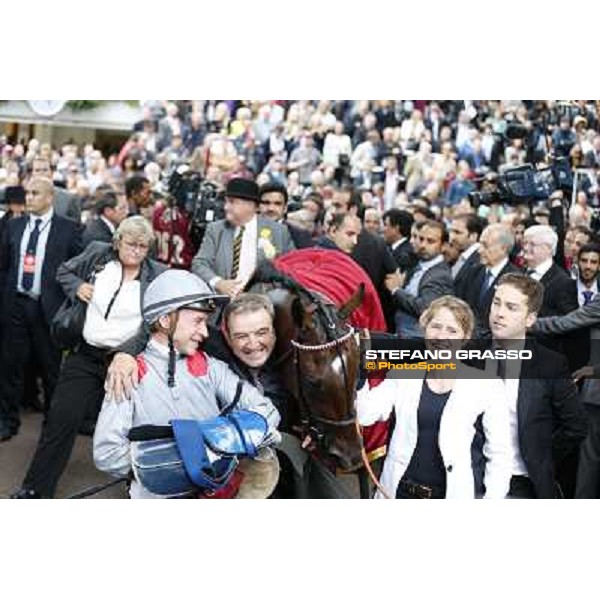 Thierry Jarnet and Treve win the Qatar Prix de l\'Arc de Triomphe Paris,Longchamp racecourse,6th oct,2013 ph.Stefano Grasso