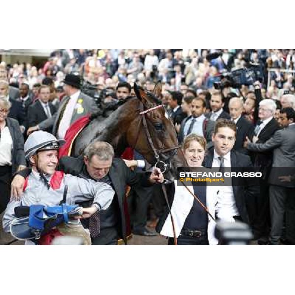 Thierry Jarnet and Treve win the Qatar Prix de l\'Arc de Triomphe Paris,Longchamp racecourse,6th oct,2013 ph.Stefano Grasso