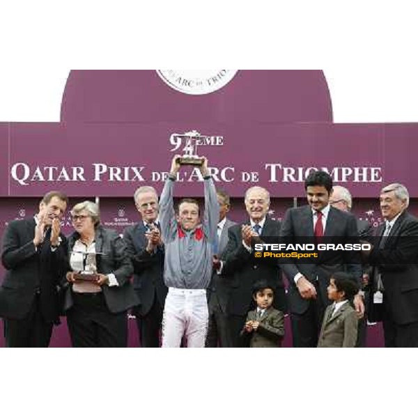 Thierry Jarnet and Treve win the Qatar Prix de l\'Arc de Triomphe Paris,Longchamp racecourse,6th oct,2013 ph.Stefano Grasso