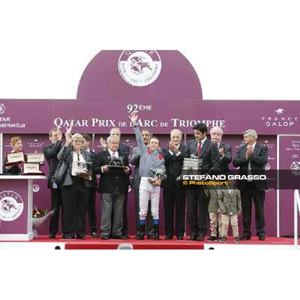 Thierry Jarnet and Treve win the Qatar Prix de l\'Arc de Triomphe Paris,Longchamp racecourse,6th oct,2013 ph.Stefano Grasso