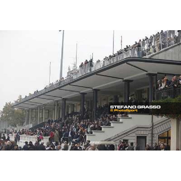 Fashion at the Gran Premio del Jockey Club Milano,San Siro racecourse,20th oct.2013 ph.Stefano Grasso