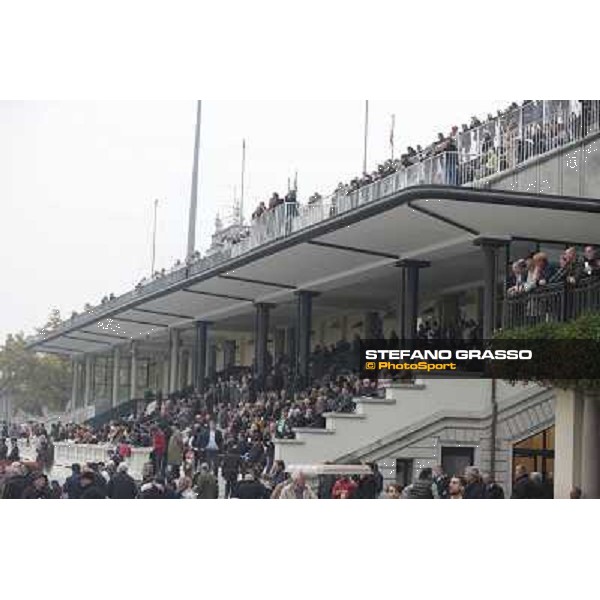 Fashion at the Gran Premio del Jockey Club Milano,San Siro racecourse,20th oct.2013 ph.Stefano Grasso