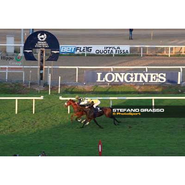 Fabio Branca on Charity Line wins the Gran Premio Longines Lydia Tesio beating Cristian Demuro with Path Wind Rome, Capannelle racecourse,27th oct.2013 ph.Domenico Savi/Grasso