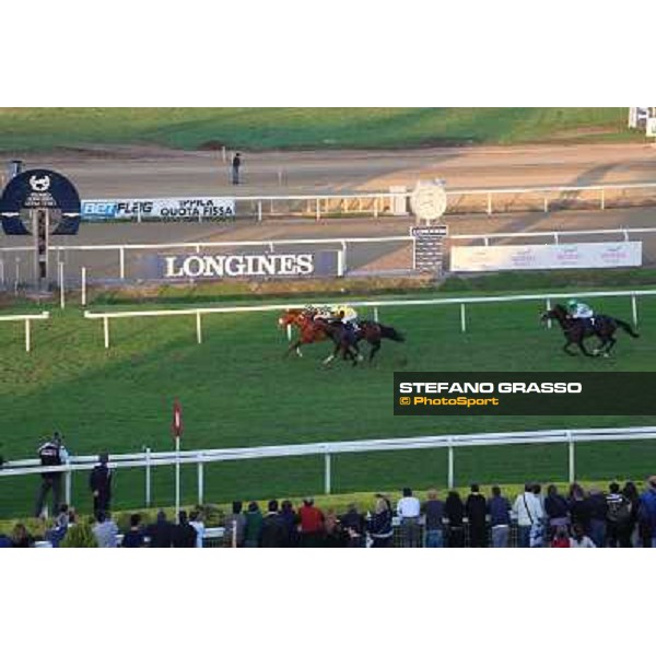 Fabio Branca on Charity Line wins the Gran Premio Longines Lydia Tesio beating Cristian Demuro with Path Wind Rome, Capannelle racecourse,27th oct.2013 ph.Domenico Savi/Grasso