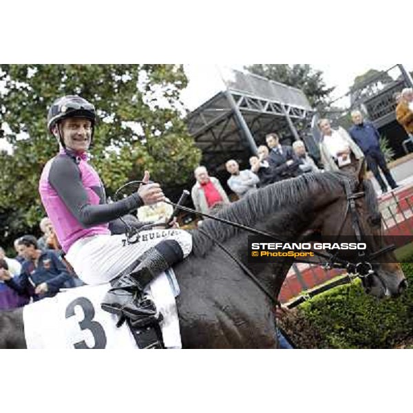 Thierry Thulliez with Feuerblitz enters the winner circle after winning the Premio Roma GBI racing Rome,Capannelle racourse,3rd nov.2013 ph.Stefano Grasso