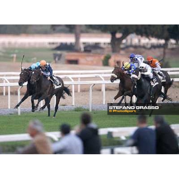 Gabriele Bietolini and Saint Bernard win the Premio Ribot Rome,Capannelle raceourse,3rd nov.2013 ph.Stefano Grasso