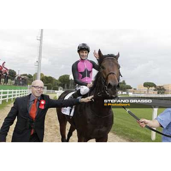 Michael Figge,Thierry Thulliez and Feuerblitz after winning the Premio Roma GBI Racing Roma,Capannelle racecourse,3rd nov.2013 ph.Stefano Grasso