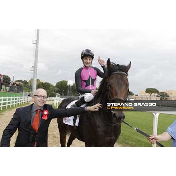 Michael Figge,Thierry Thulliez and Feuerblitz after winning the Premio Roma GBI Racing Roma,Capannelle racecourse,3rd nov.2013 ph.Stefano Grasso