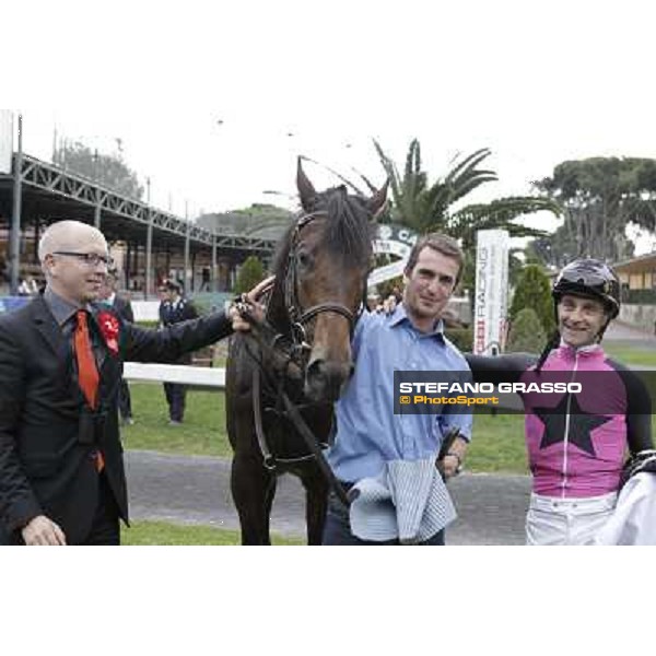 Michael Figge,Thierry Thulliez and Feuerblitz after winning the Premio Roma GBI Racing Roma,Capannelle racecourse,3rd nov.2013 ph.Stefano Grasso