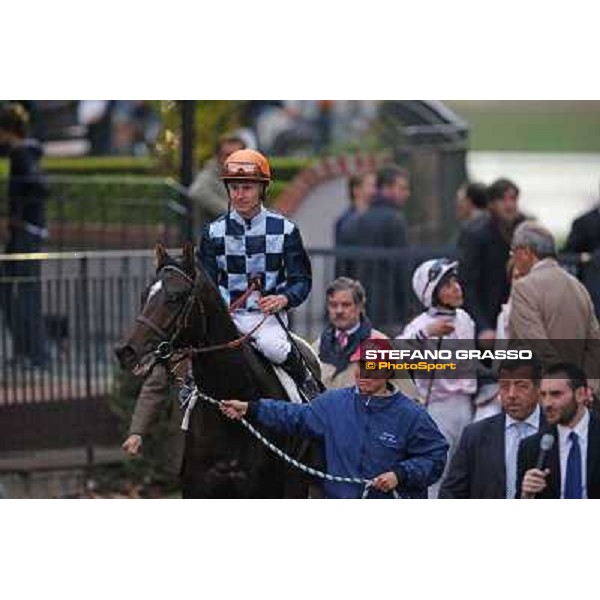 the winning connection of Saint Bernard after the triumph in the Premio Ribot Roma,Capannelle racecourse,3rd nov.2013 ph.Stefano Grasso