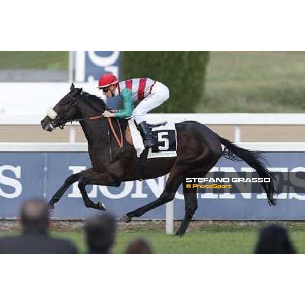 Cristian Demuro on Last Temptation wins the Premio Erice Roma,Capannelle racecourse,3rd nov.2013 ph.Stefano Grasso