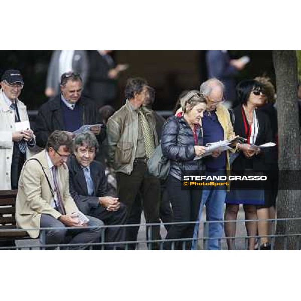 racegoers Roma,Capannelle racecourse,3rd nov.2013 ph.Stefano Grasso