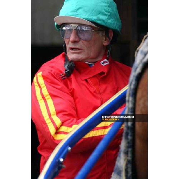 Prix du Bois de Vincennes Jean-Pierre Dubois prepares Daguet Rapide Paris Vincennes febr.28 2004 ph.Stefano Grasso