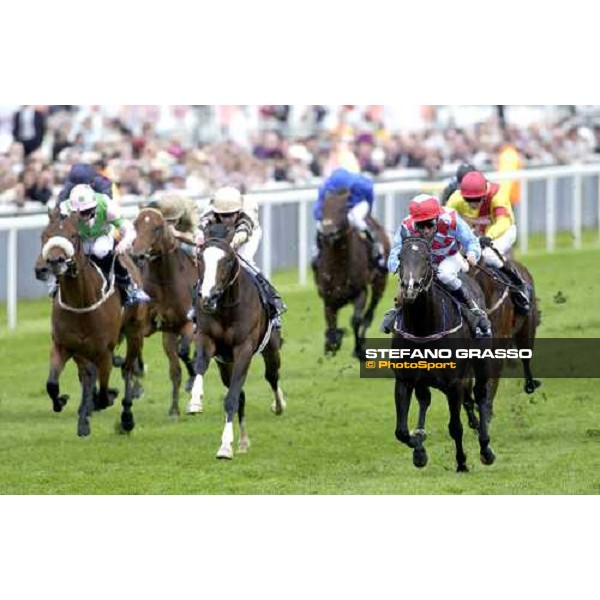 Michael Hils on Red Clubs wins the Coventry Stakes York, 14th june 2005 ph. Stefano Grasso