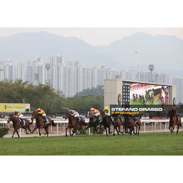 Douglas Whyte and Akeed Mofeed win the Longines Hong Kong Cup Hong Kong-Sha Tin racecourse,8th dec.2013 ph.Stefano Grasso/Longines