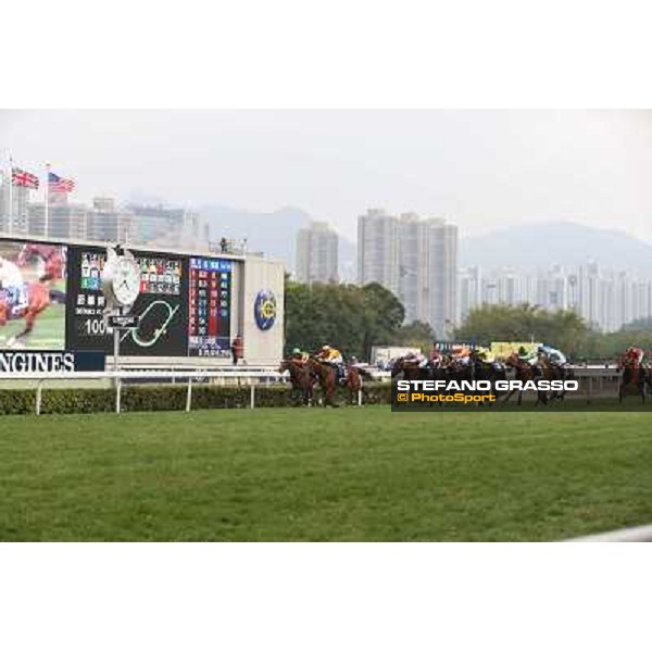 Douglas Whyte and Akeed Mofeed win the Longines Hong Kong Cup Hong Kong-Sha Tin racecourse,8th dec.2013 ph.Stefano Grasso/Longines