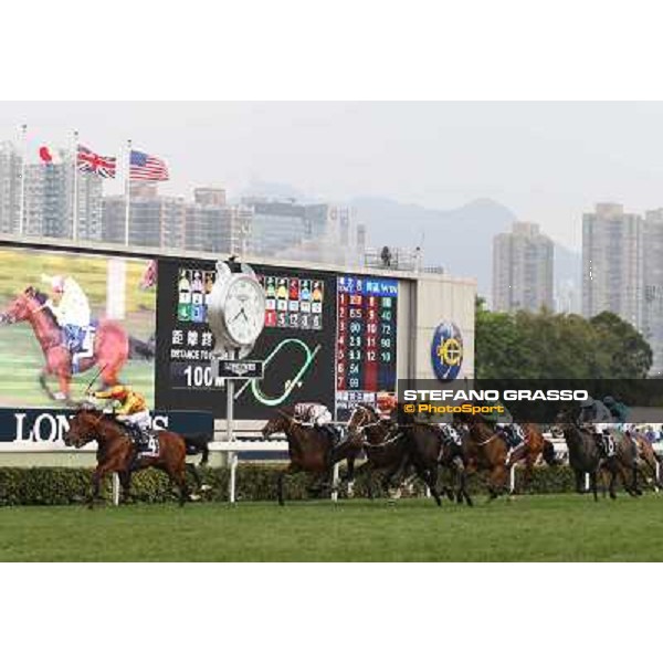 Douglas Whyte and Akeed Mofeed win the Longines Hong Kong Cup Hong Kong-Sha Tin racecourse,8th dec.2013 ph.Stefano Grasso/Longines