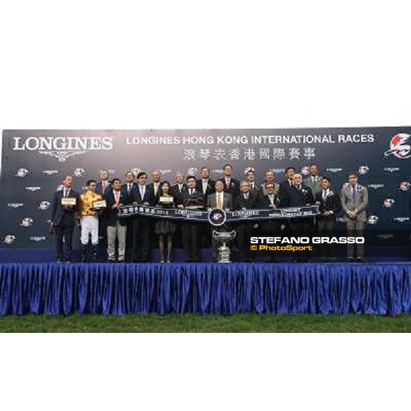 Douglas Whyte and Akeed Mofeed win the Longines Hong Kong Cup - The prize giving ceremony Hong Kong-Sha Tin racecourse,8th dec.2013 ph.Stefano Grasso/Longines