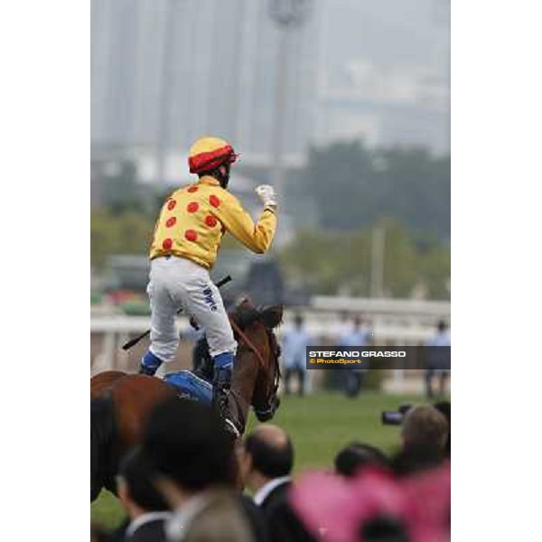 Douglas Whyte and Akeed Mofeed win the Longines Hong Kong Cup Hong Kong-Sha Tin racecourse,8th dec.2013 ph.Stefano Grasso/Longines