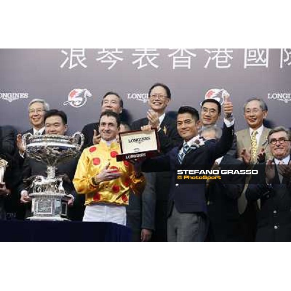 Douglas Whyte and Akeed Mofeed win the Longines Hong Kong Cup - The prize giving ceremony Hong Kong-Sha Tin racecourse,8th dec.2013 ph.Stefano Grasso/Longines