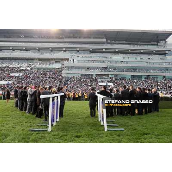 Owners and photographers waiting for thew official photo with the winner Hong Kong-Sha Tin racecourse,8th dec.2013 ph.Stefano Grasso/Longines