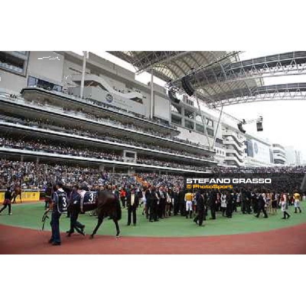Yasunari Iwata and Lord Kanaloa win the Longines Hong Kong Sprint - The parade ring Hong Kong-Sha Tin racecourse,8th dec.2013 ph.Stefano Grasso/Longines