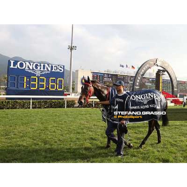 Douglas Whyte and Glorious Day win the Longines Hong Kong Mile Hong Kong-Sha Tin racecourse,8th dec.2013 ph.Stefano Grasso/Longines