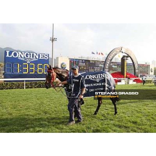 Douglas Whyte and Glorious Day win the Longines Hong Kong Mile Hong Kong-Sha Tin racecourse,8th dec.2013 ph.Stefano Grasso/Longines