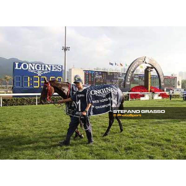 Douglas Whyte and Glorious Day win the Longines Hong Kong Mile Hong Kong-Sha Tin racecourse,8th dec.2013 ph.Stefano Grasso/Longines