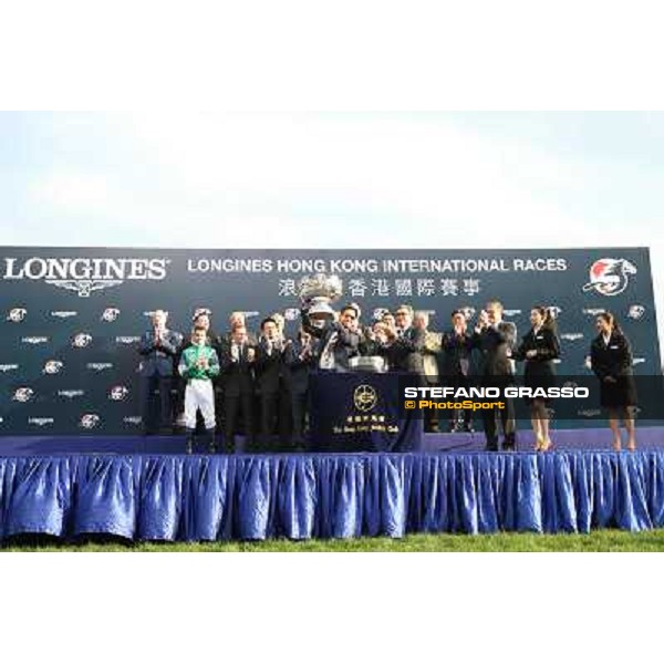 Douglas Whyte and Glorious Day win the Longines Hong Kong Mile - The Prize giving ceremony Hong Kong-Sha Tin racecourse,8th dec.2013 ph.Stefano Grasso/Longines