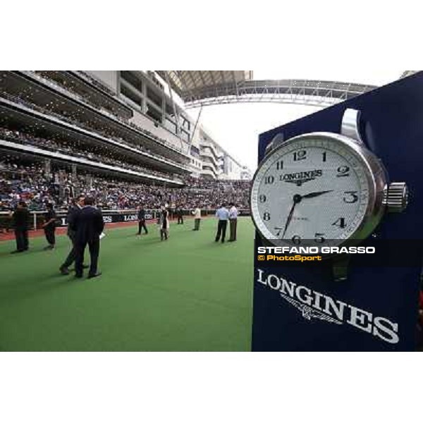 Fashion in the parade ring - Longines Hong Kong-Sha Tin racecourse,8th dec.2013 ph.Stefano Grasso/Longines