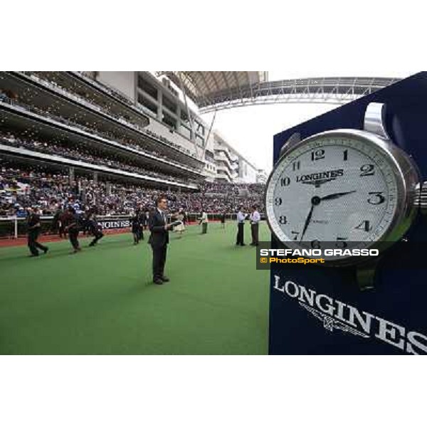Fashion in the parade ring - Longines Hong Kong-Sha Tin racecourse,8th dec.2013 ph.Stefano Grasso/Longines