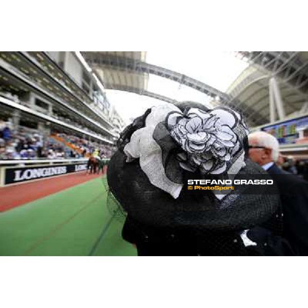 Fashion in the parade ring Hong Kong-Sha Tin racecourse,8th dec.2013 ph.Stefano Grasso/Longines