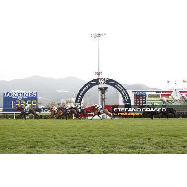 Douglas Whyte and Glorious Day win the Longines Hong Kong Mile Hong Kong-Sha Tin racecourse,8th dec.2013 ph.Stefano Grasso/Longines